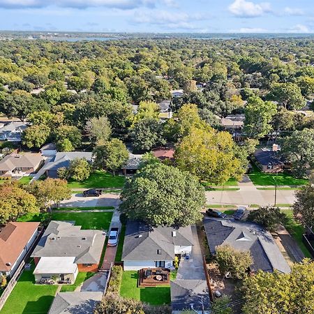 3-Bd 3-Ba Bungalow Ft Backyard W Deck & Firepit Villa Dallas Exterior photo