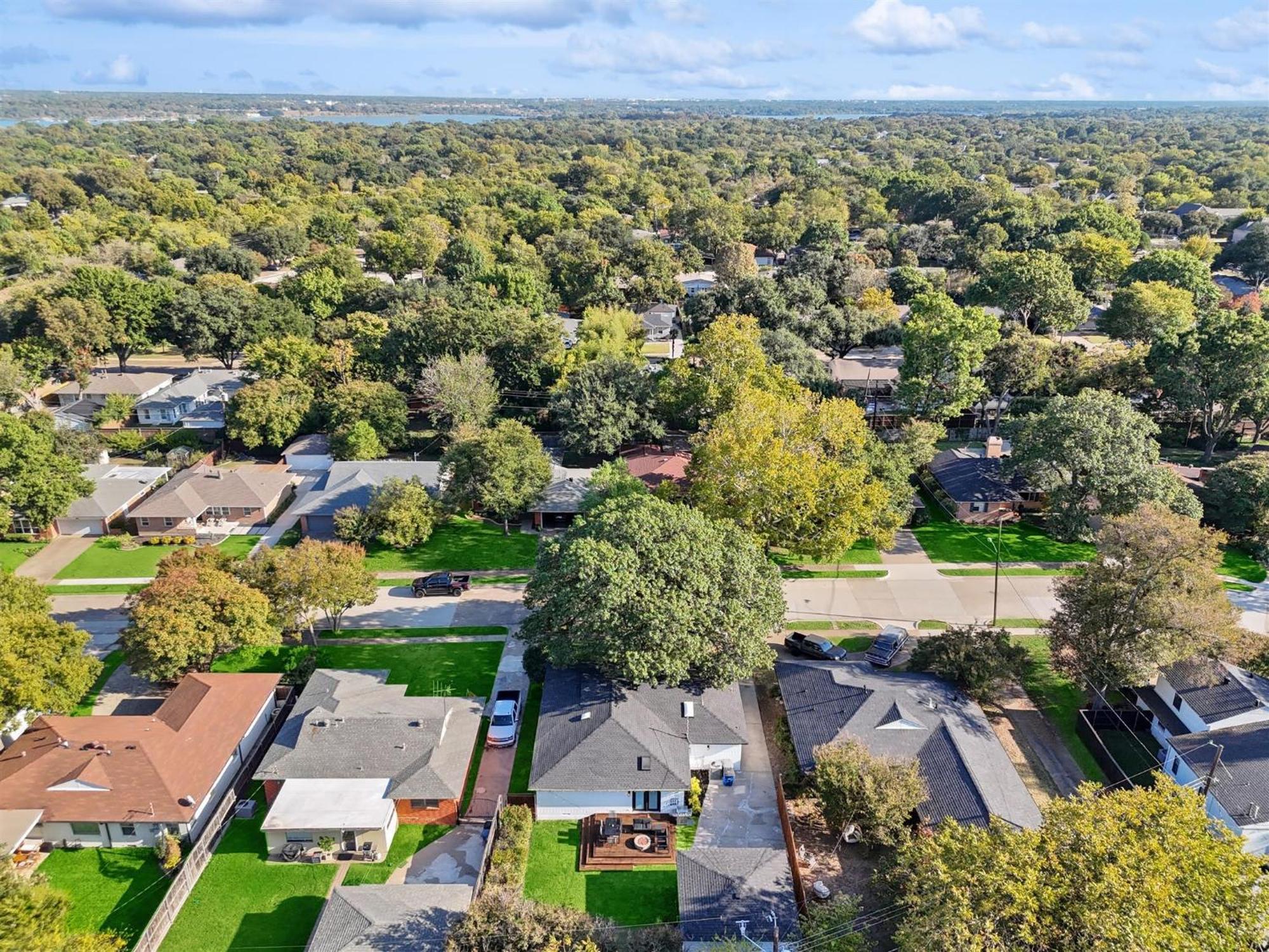 3-Bd 3-Ba Bungalow Ft Backyard W Deck & Firepit Villa Dallas Exterior photo